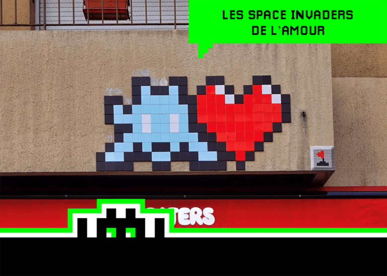 Les mosaïques du street-artiste Invader nous parlent d&rsquo;amour.
